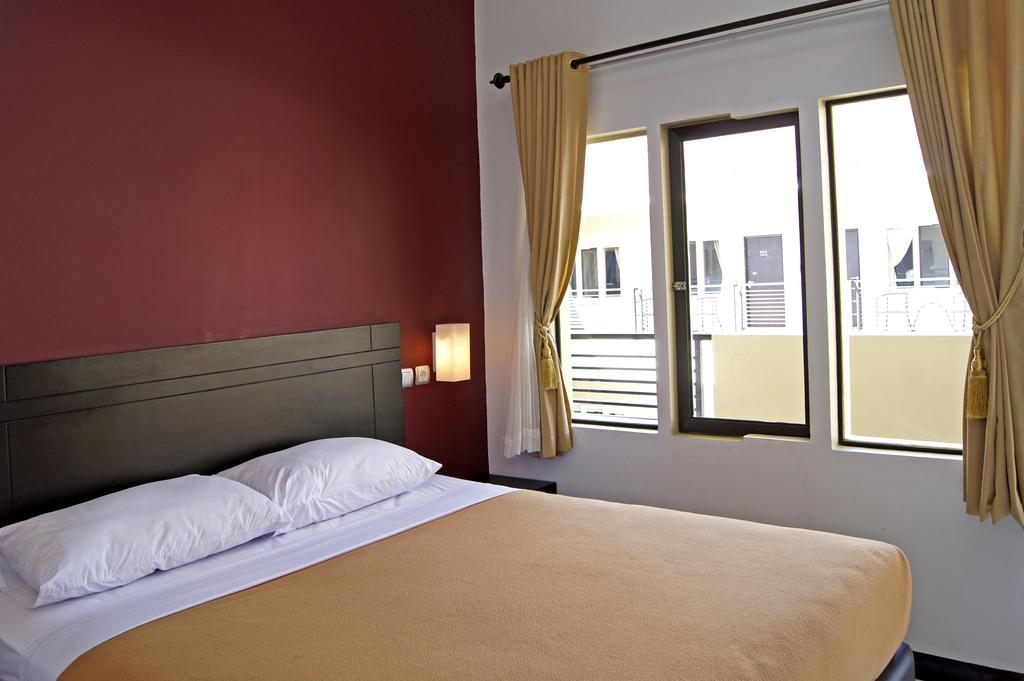 The Winner Premier Hotel Pemalang Номер фото