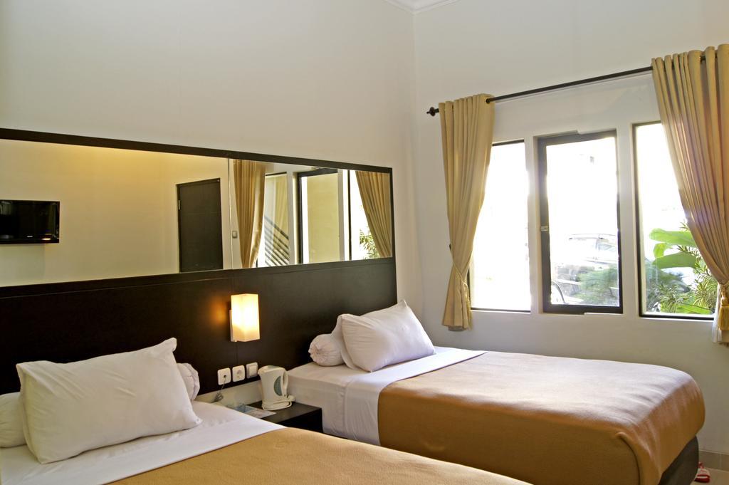 The Winner Premier Hotel Pemalang Номер фото