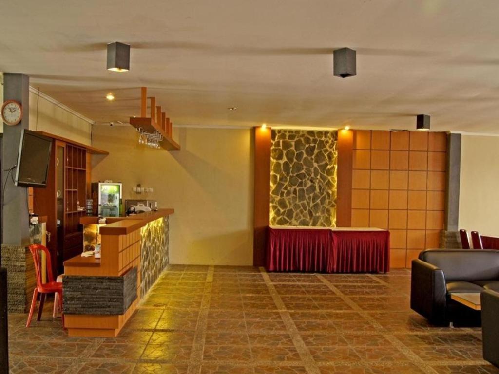 The Winner Premier Hotel Pemalang Екстер'єр фото